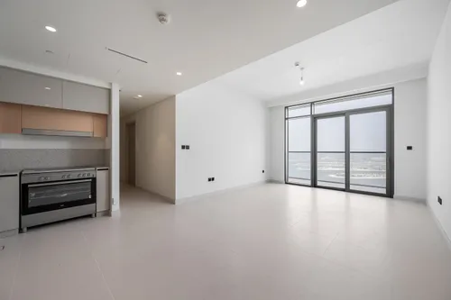 3 Bedrooms Apartment in Marina Vista Tower 2