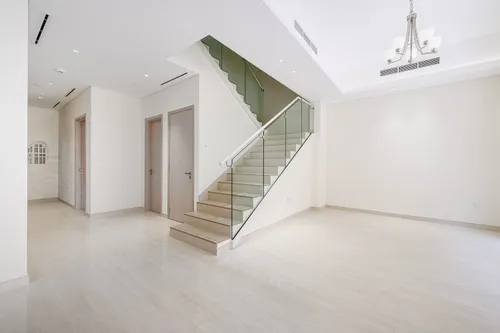 4 Bedrooms Villa in Sevilla Village Image