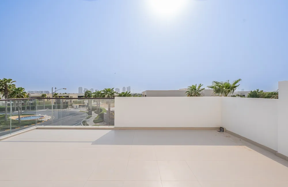 5 Bedrooms Villa in Park Residence 1