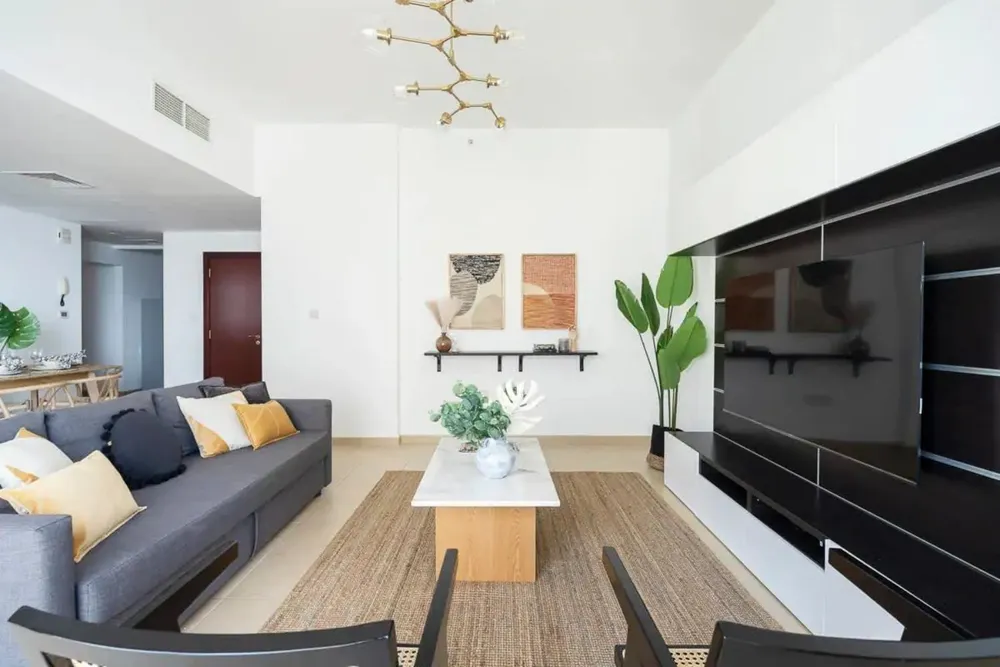 3 Bedrooms Apartment in Rimal 1