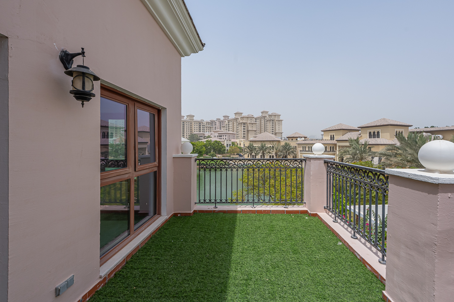 4 Bedrooms Villa in Orange Lake Image