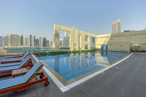 2 Bedrooms Apartment in The Residences at Business Central