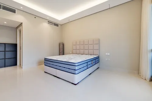 2 Bedrooms Apartment in The Residences at Business Central Image